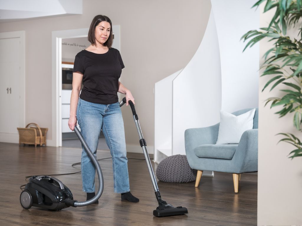 nilfisk-meteor-aspirateur-sans-sac-800-w-hepa-13 image 2