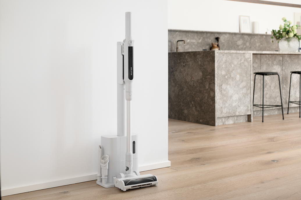 nilfisk-quick-move-aspirateur-balai-sans-fil-noir-150-w image 6