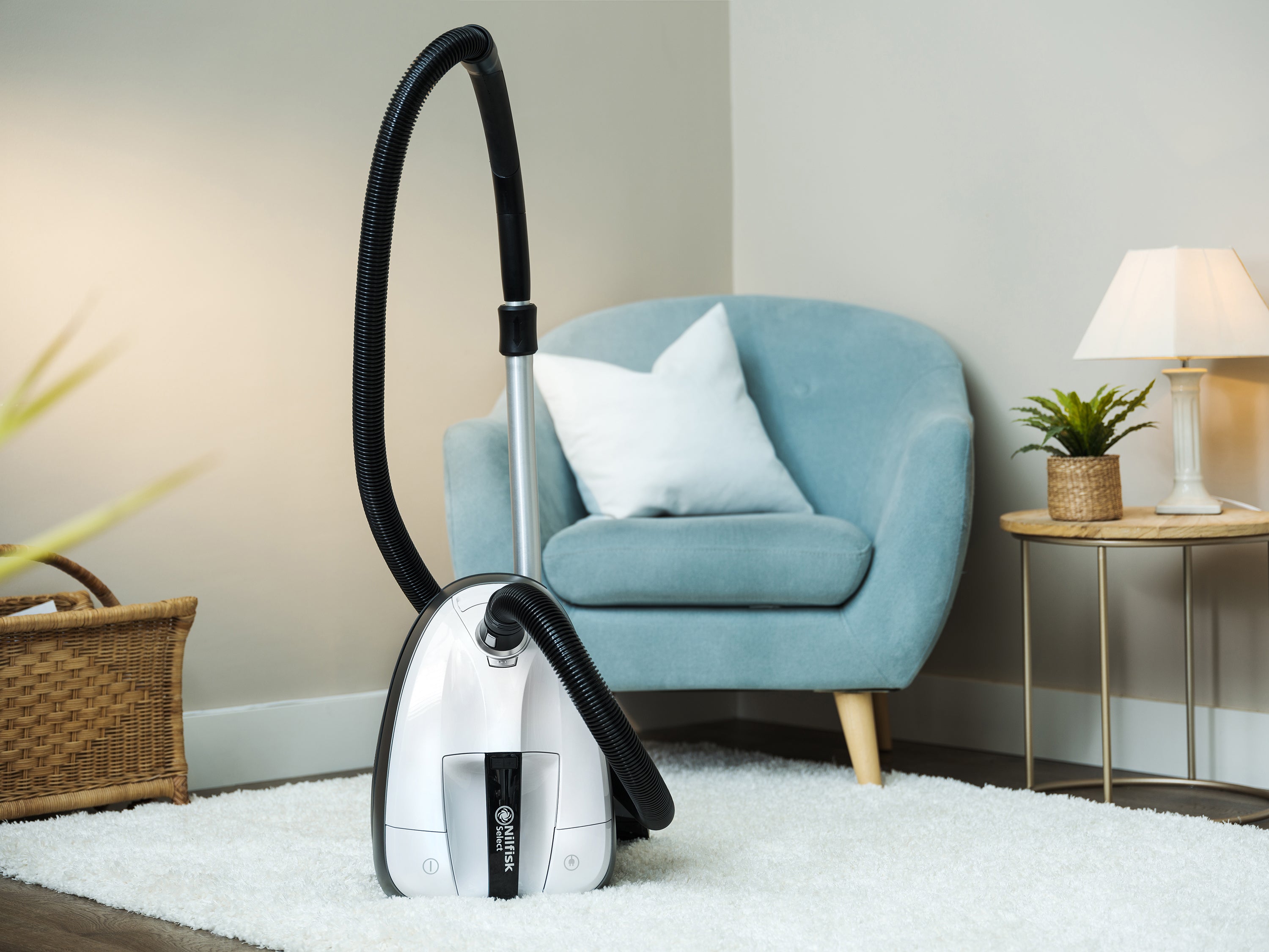 nilfisk-select-allergy-aspirateur-tra-neau-650-w-hepa image 2