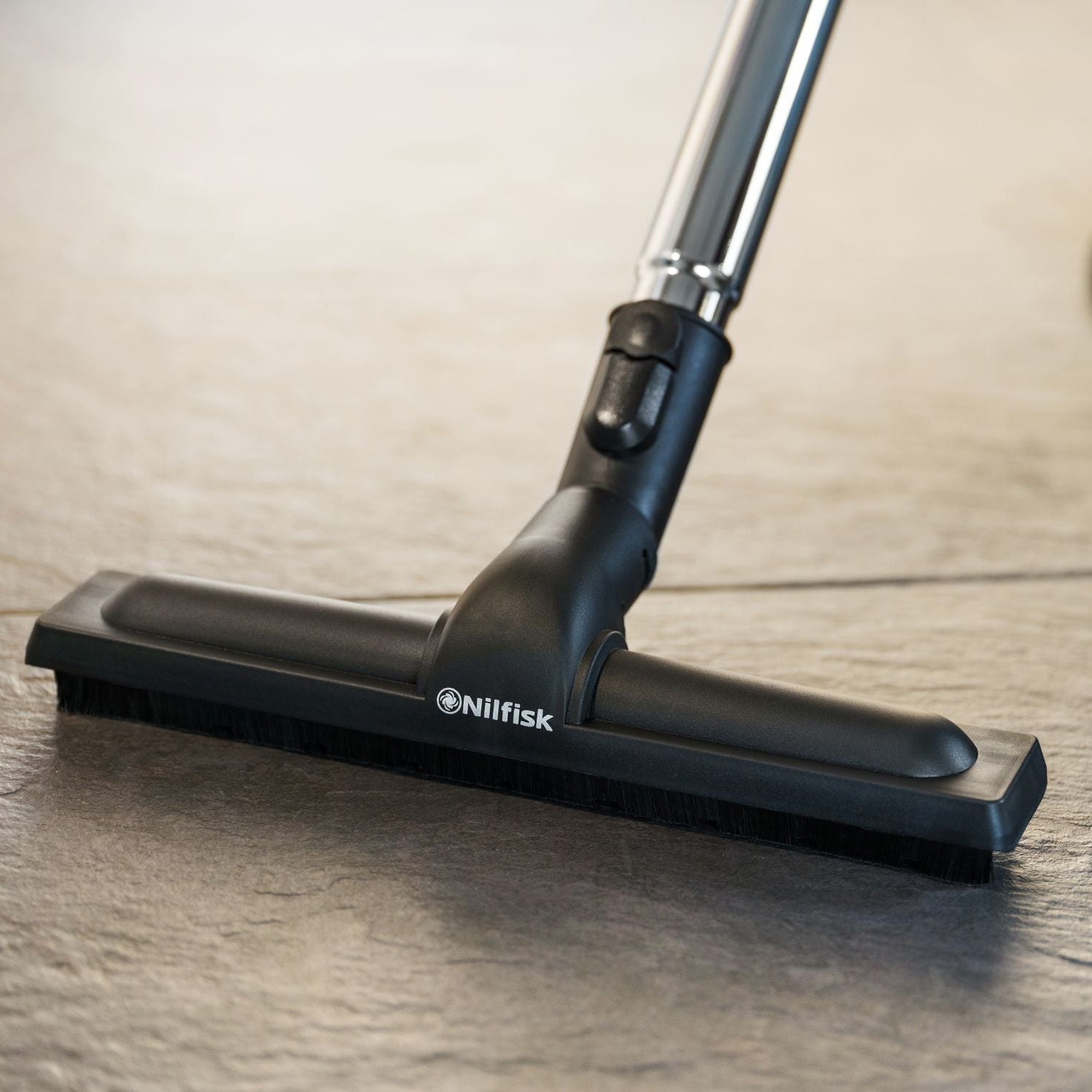 nilfisk-one-brosse-parquet-click-fit-sols-durs-2 image 3